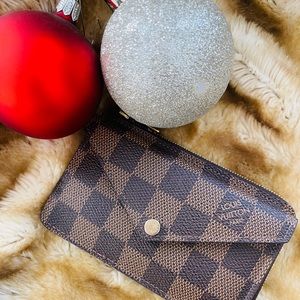 The perfect everyday small wallet- the Recto Verso in Damier Ebene!